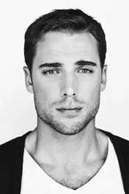 Dustin Milligan