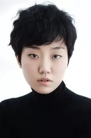 Lee Zoo-young